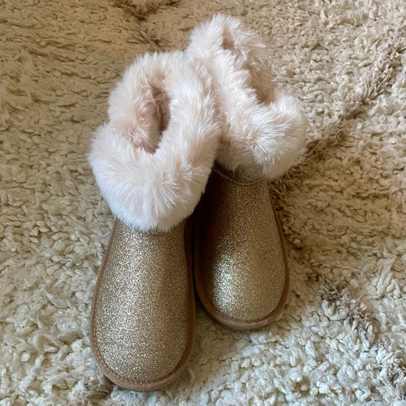 Like New! Children’s Place Sparkly Youth Ugg-Style Boot - Picture 2 of 6